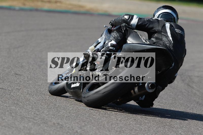 /Archiv-2022/64 19.09.2022.09 Plüss Moto Sport Yamaha Fun Day ADR/Hobbyracer/backside